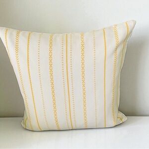 DEVI DESIGNS NAMBIA WHITE OCHRE ACCENT PILLOW INSERT WATERFOWL FEATHERS 23x23